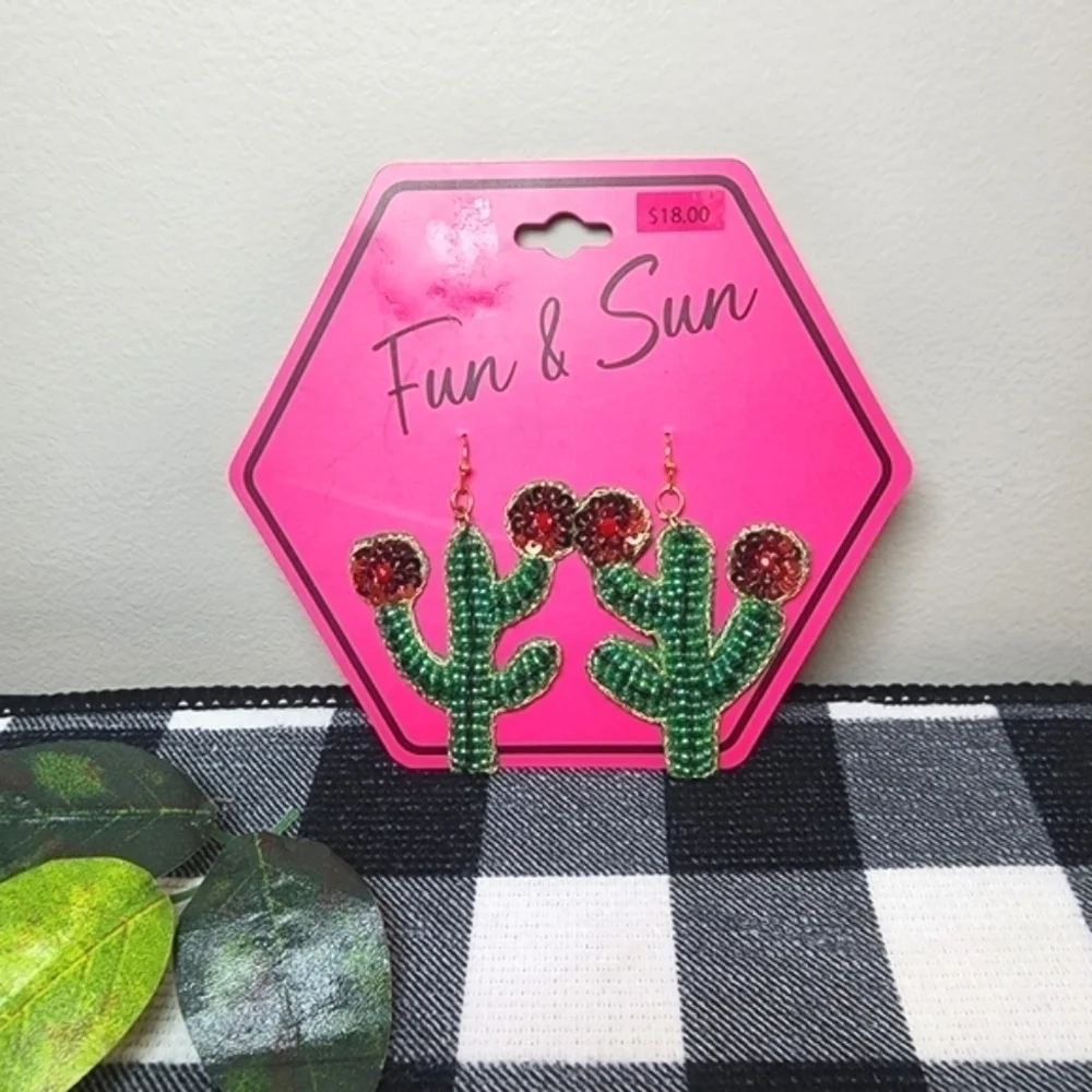 FUN & SUN Sequined Cactus Earrings